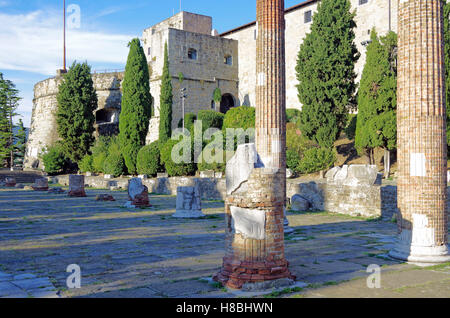 Triest, Italien, Forense romanische Basilika & Schloss Sankt Giusto Stockfoto