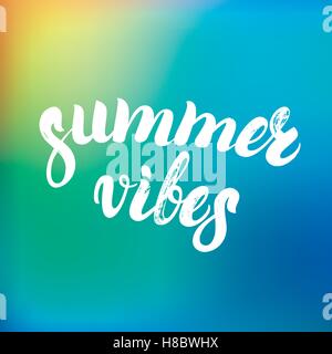Sommer-Vibes hand geschriebenen Schriftzug auf einem farbigen Hintergrund. Verlaufsgitter verwendet. Vektor-Illustration. Stock Vektor