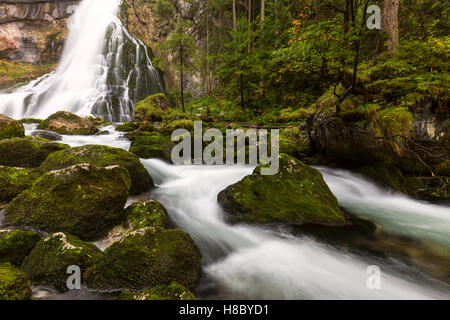 Die majestätischen Gollinger Wasserfall in der Nähe von Golling eine der Salzach in Österreich, Europa Stockfoto