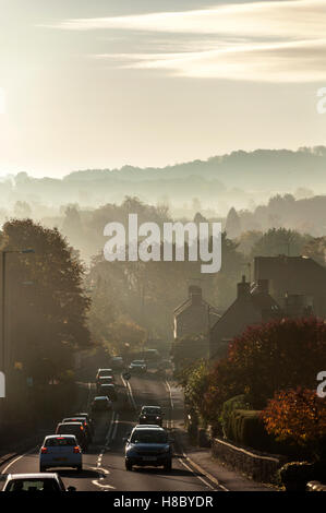 Morgens Berufsverkehr auf der Autobahn A4 in Saltford, England, UK Stockfoto