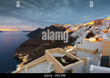 Stadt Fira auf Santorin, Griechenland. Stockfoto