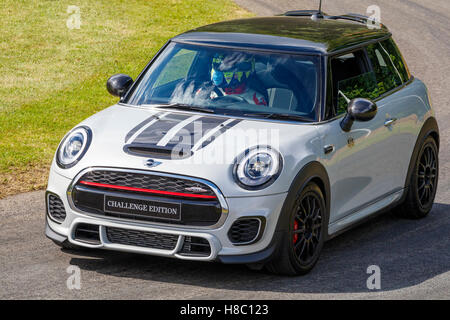 2016 BMW Mini John Cooper arbeitet Herausforderung Edition 2016 Goodwood Festival of Speed, Sussex, UK. Stockfoto