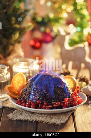 Christmas Pudding flambe Stockfoto