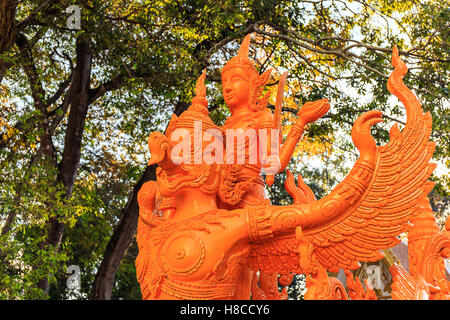 Ubon Ratchathani, Thailand - 1. Januar 2016: Thailändischer Kunst in Pagode am Phrathat Nong Bua Tempel in Ubon Ratchathani, Thailand auf J Stockfoto