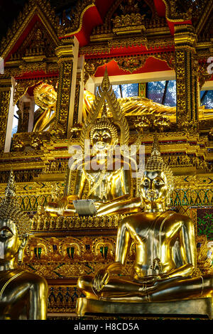 Ubon Ratchathani, Thailand - 1. Januar 2016: Thailändischer Kunst in Pagode am Phrathat Nong Bua Tempel in Ubon Ratchathani, Thailand auf J Stockfoto