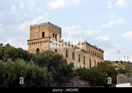 Die Burg von Marina di Camerota, Nationalpark Cilento und Vallo di Diano, UNESCO-Weltkulturerbe, Salerno, Kampanien, Italien Stockfoto