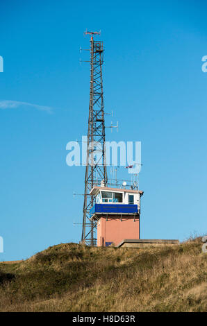 Nationalen Coastwatch Institution Suche Sender bei Newhaven Sussex UK Stockfoto