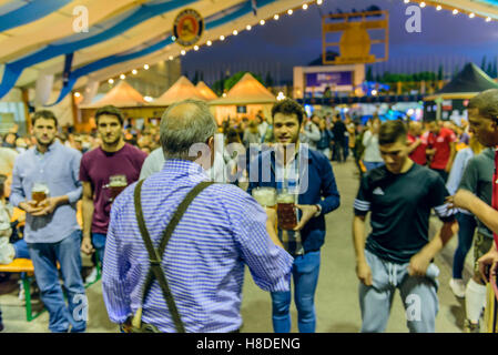 Wettbewerb auf dem Oktoberfest 2016 (Barcelona, Spanien) Stockfoto