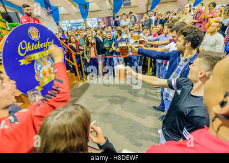 Wettbewerb auf dem Oktoberfest 2016 (Barcelona, Spanien) Stockfoto