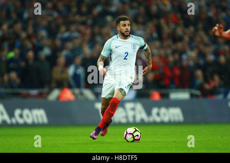 London, UK. 11. November 2016. England gegen Schottland - FIFA World Cup 2018 Qualifier. London, UK. 11.11.2016 Kyle Walker (E) © Paul Marriott Photography Credit: Paul Marriott/Alamy Live-Nachrichten Stockfoto
