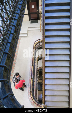 Vintage verzierte Treppenhaus, NYC, Stockfoto