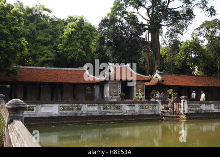 Im Volksmund genannt Van Mieu - Tempel des Konfuzius Tempel der Literatur in Hanoi. Stockfoto