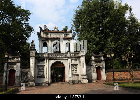 Im Volksmund genannt Van Mieu - Tempel des Konfuzius Tempel der Literatur in Hanoi. Stockfoto