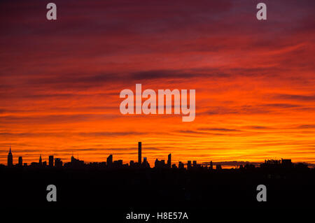 Sonnenuntergang über Manhattan, New York City, USA. Stockfoto