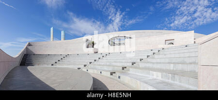 Amphitheater der Fondation Champalimaud Zentrum für das unbekannte. Neurowissenschaften, Onkologie, Sehbehinderung Forschungszentrum. Stockfoto