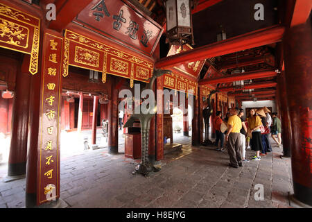 Im Volksmund genannt Van Mieu - Tempel des Konfuzius Tempel der Literatur in Hanoi. Stockfoto