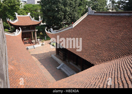 Im Volksmund genannt Van Mieu - Tempel des Konfuzius Tempel der Literatur in Hanoi. Stockfoto