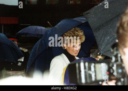 Seine königliche Hoheit Diana The Princess of Wales besucht Preston Januar 1993 Stockfoto