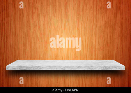 Leere Top grau von Marmor Steintisch auf Holzbrett Wand Hintergrund. Für die Darstellung des Produkts Stockfoto