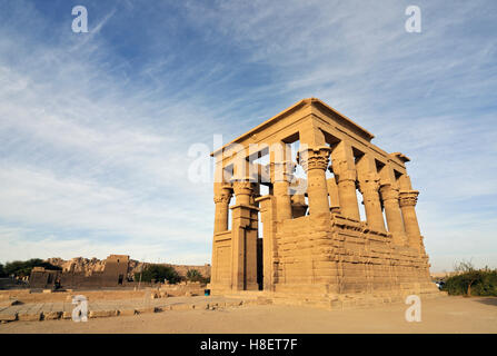 Trajan Kiosk, Hypaethral Tempel, am Tempel der Isis in Philae Insel, Nasser-See in der Nähe von Assuan, Ägypten, Nordafrika Stockfoto