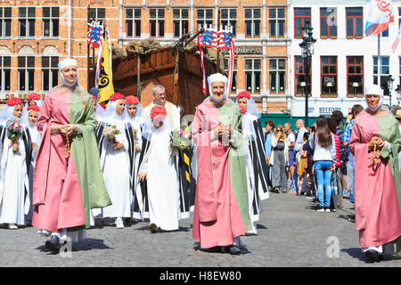 Die Brügger Versprechen Prozession (eine mittelalterliche katholische Parade jedes Jahr seit 1304) in Brügge, Belgien Stockfoto