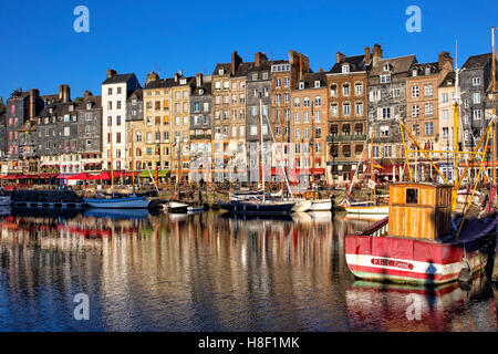 Der Hafen von Honfleur, Normandie, Frankreich Stockfoto