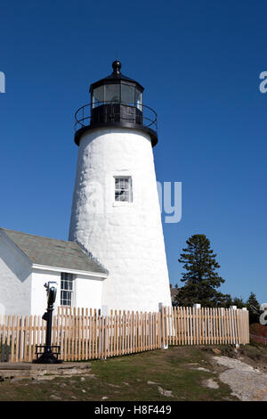 Pemaquid Point Lighthouse befindet sich in der Stadt von Bristol, Maine, USA. Stockfoto