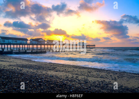 Sonnenaufgang am Southwold Pier in UK Stockfoto