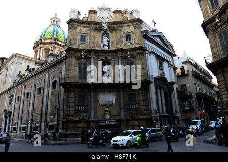 Quattro Canti / Piazza Vigliena im Zentrum von Palermo. Stockfoto