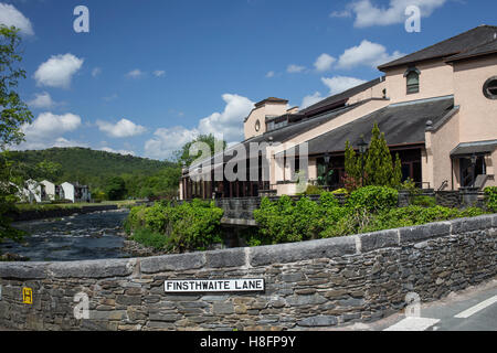 Lakeland Dorf im Wildwasser Hotel, Backbarrow, Nr. Ulverston, Englisch Lake District Stockfoto