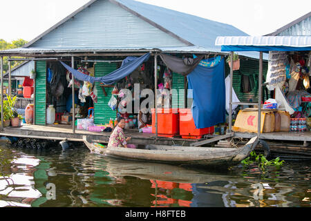 Graben Khla, schwimmenden Fischerdorf, Tonle Sap See, Kambodscha Stockfoto