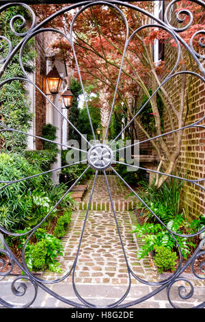 Schmiedeeisen Gartentor in Charleston Historic District, South Carolina Stockfoto