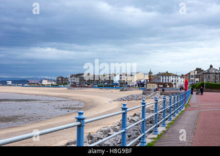 Promenade und Strand in Morecambe Lancashire UK Stockfoto