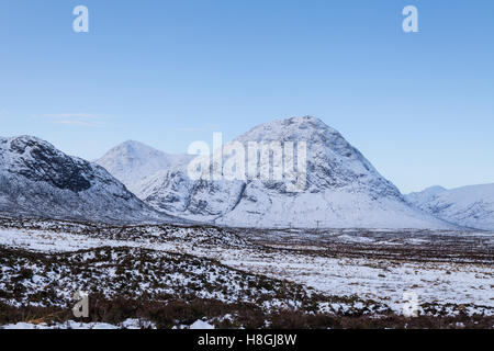 Buachaille Etive Mor an der Ecke von Glen Coe und Etive. Oft als eines der spektakulärsten und schönsten Orte in S Stockfoto