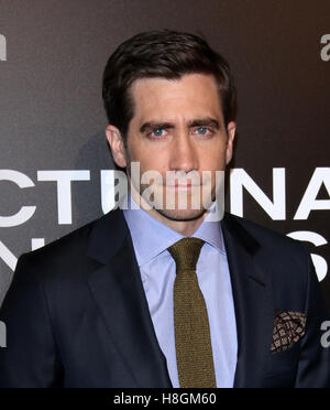 Los Angeles, CA, USA. 11. November 2016. 11. November 2016 - Los Angeles, Kalifornien - Jake Gyllenhaal. Nachtaktive Tiere Los Angeles Screening statt auf das Hammer Museum. Bildnachweis: AdMedia Credit: AdMedia/ZUMA Draht/Alamy Live-Nachrichten Stockfoto