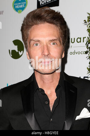 Beverly Hills, CA, USA. 12. November 2016. 12. November 2016 - Beverly Hills, Kalifornien - Richard Marx. 30. Jubiläums-Gala Farm Sanctuary statt auf The Beverly Wilshire Four Seasons Hotel. Bildnachweis: AdMedia © AdMedia/ZUMA Draht/Alamy Live-Nachrichten Stockfoto