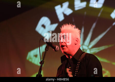 Swindon basieren Punk Rock Band verkohlt Herzen durchgeführt bei Swindon Meca am 11. November 2016 Stockfoto