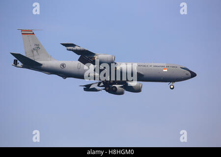 Singapur/Singapur Februar 9, 2015: Singapur aus Singapore Air Force landet auf dem Flughafen Singapur Stockfoto