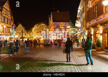 Das Zentrum von Colmar bei Nacht, Weihnachten, Wein-route, Elsass, Haut Rhin, Frankreich Stockfoto