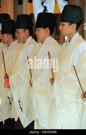 Japan, Kyoto, Zuiki Festival, Kabuto kein Gokuhosen Zeremonie, Shinto Priester, Stockfoto