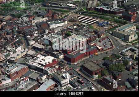 Eine Luftaufnahme des Stadtzentrum von Wolverhampton zeigt die zentralen Polizeistation und Express und Stern Zeitung Büros in West Midlands England Uk 1992 Stockfoto