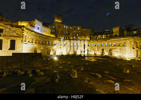 Trajans Markt ist großer Komplex der Ruinen in Rom, Italien. Trajans Forum. Stockfoto