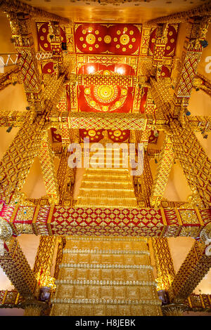 Ubon Ratchathani, Thailand - 1. Januar 2016: Thailändischer Kunst in Pagode am Phrathat Nong Bua Tempel in Ubon Ratchathani, Thailand auf J Stockfoto