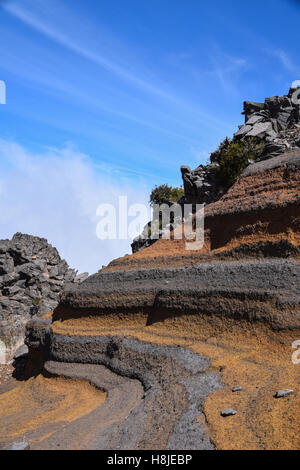 Geologischen Farben der Felsformationen am Pico de Arieiro, Madeira Stockfoto