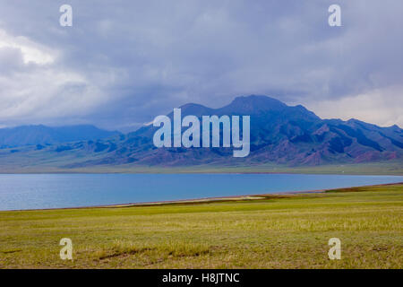 Landschaft am Sayram See, Xinjiang Uyghur autonome Region, China Stockfoto