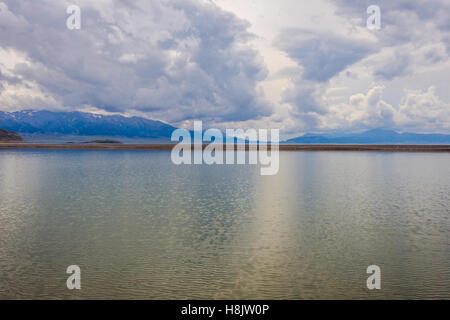 Landschaft am Sayram See, Xinjiang Uyghur autonome Region, China Stockfoto