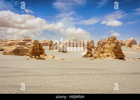 Felsformationen in Dunhuang Yardang nationaler Geopark, Gobi Wüste, China Stockfoto