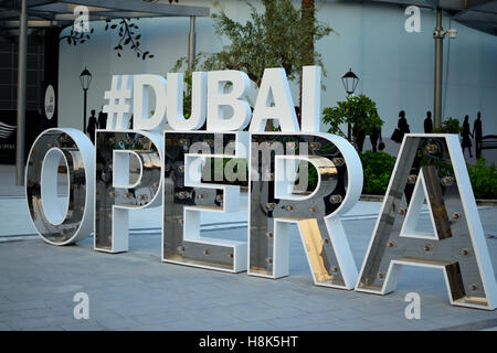 Dubai-Opernhaus-Zeichen Stockfoto