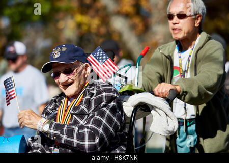 Prescott, AZ, USA - 10. November 2016: Senior Kriegsveteran auf der Veterans Day Parade in Prescott, Arizona, USA. Stockfoto