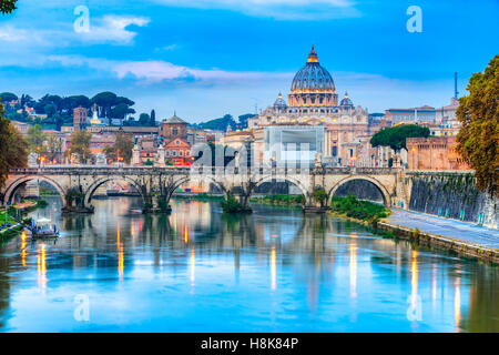 Herrlichen Blick auf St. Peter Cathedral, Rom, Italien Stockfoto